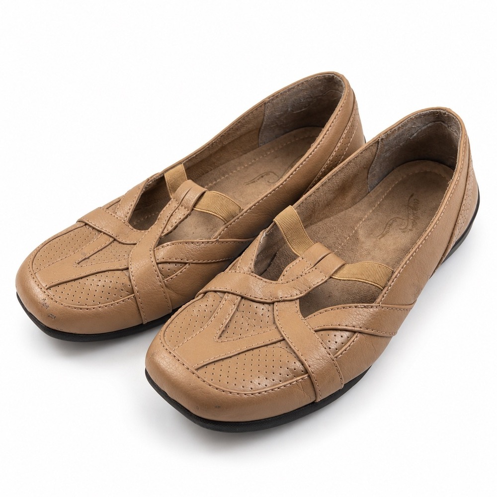 Easy Street Tan Perforated Mary Jane Flats Loafers Women's Size 9.5M